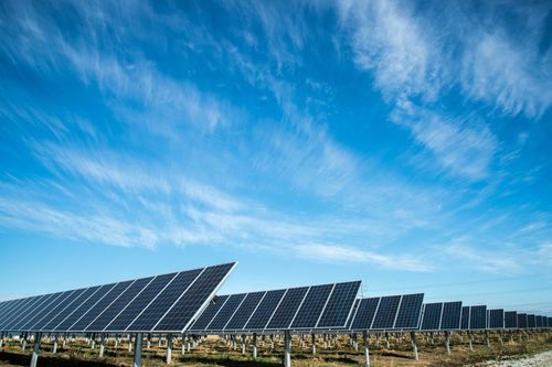 最新の企業ニュース IRENA:太陽光発電は2030年の投資目標を達成する唯一の技術